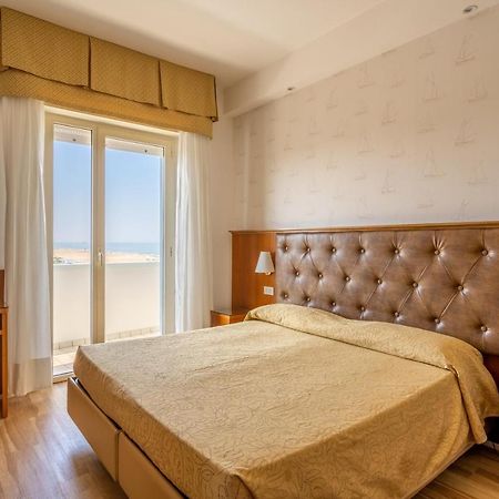 Hotel Astor Rimini Eksteriør bilde
