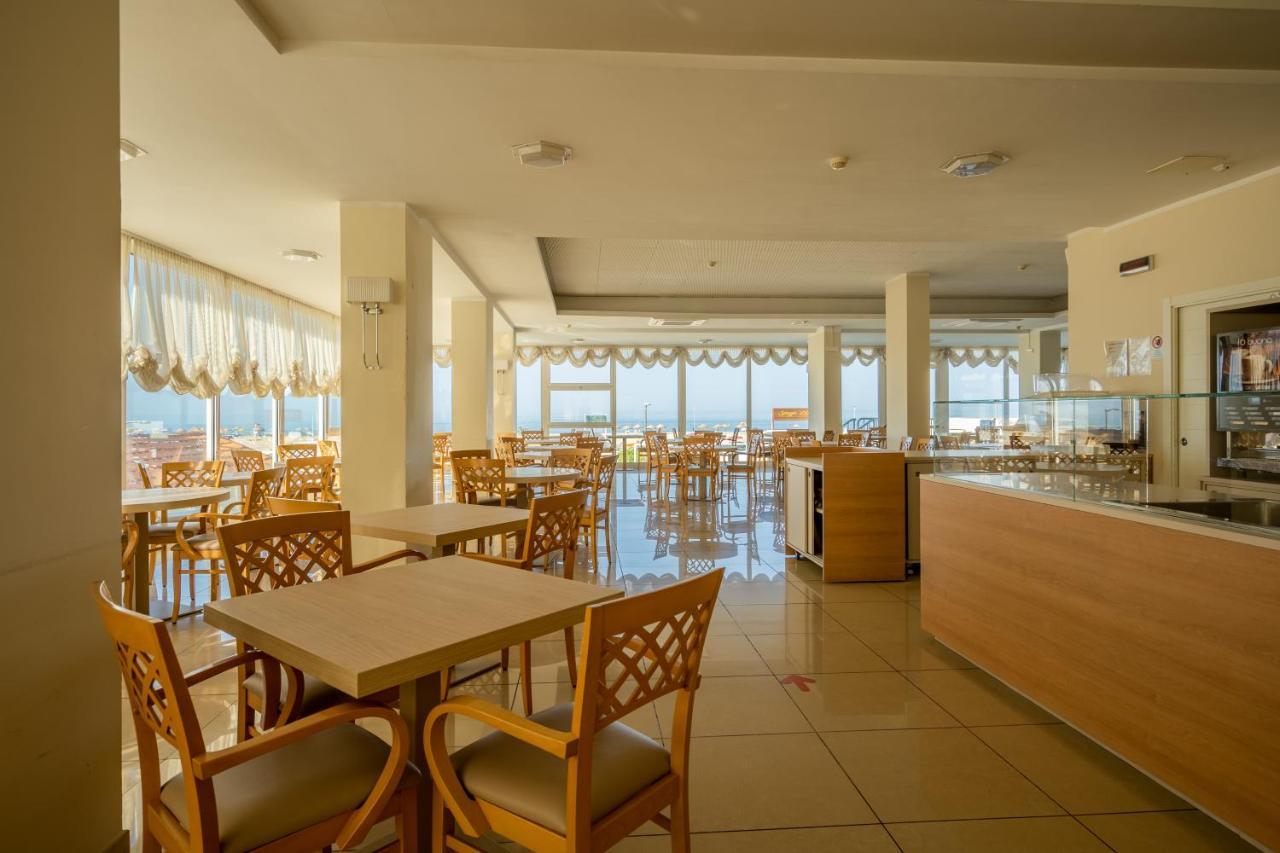 Hotel Astor Rimini Eksteriør bilde