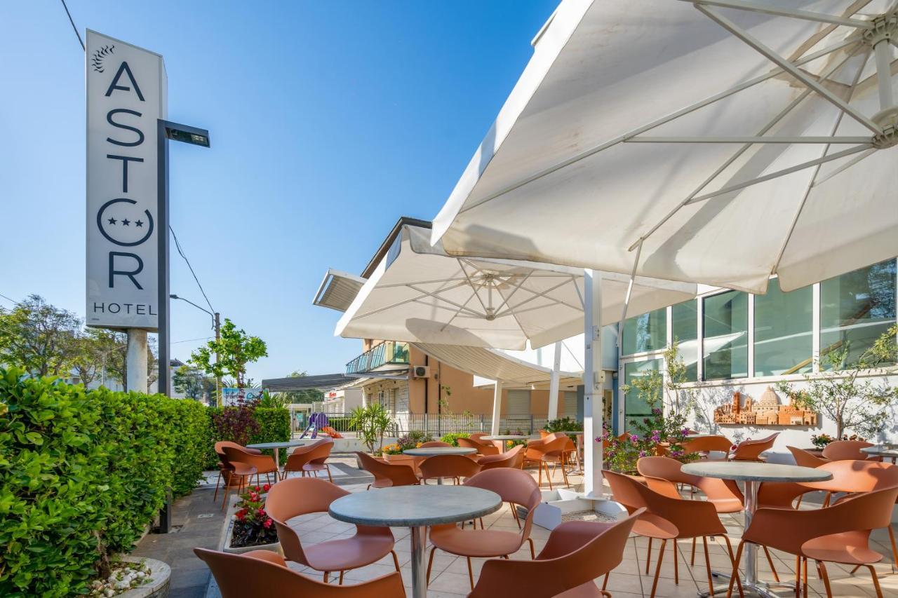 Hotel Astor Rimini Eksteriør bilde