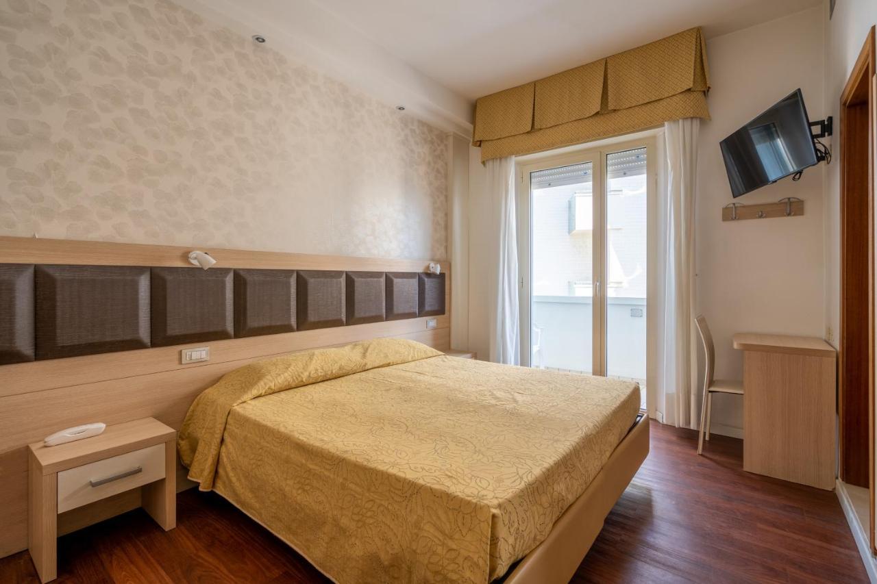 Hotel Astor Rimini Eksteriør bilde
