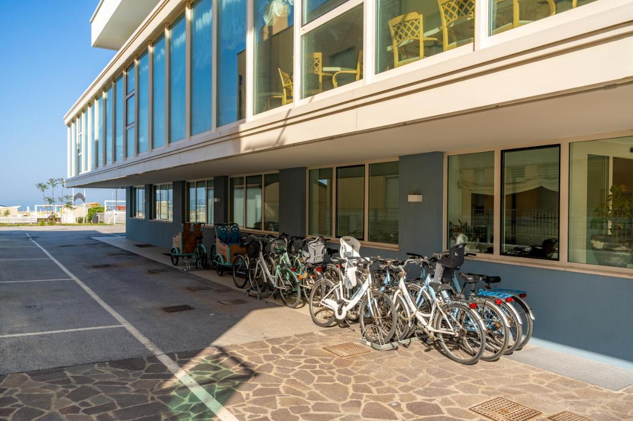 Hotel Astor Rimini Eksteriør bilde