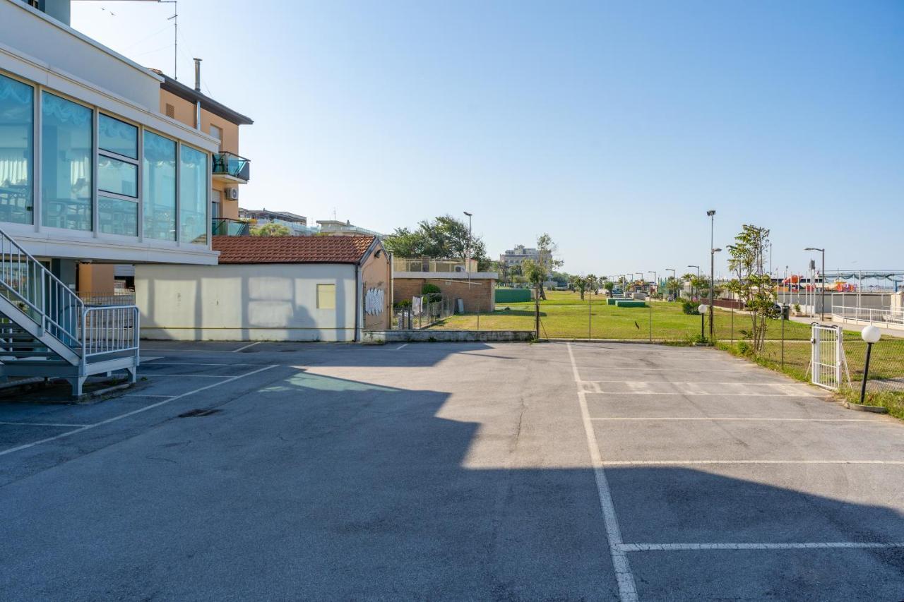 Hotel Astor Rimini Eksteriør bilde