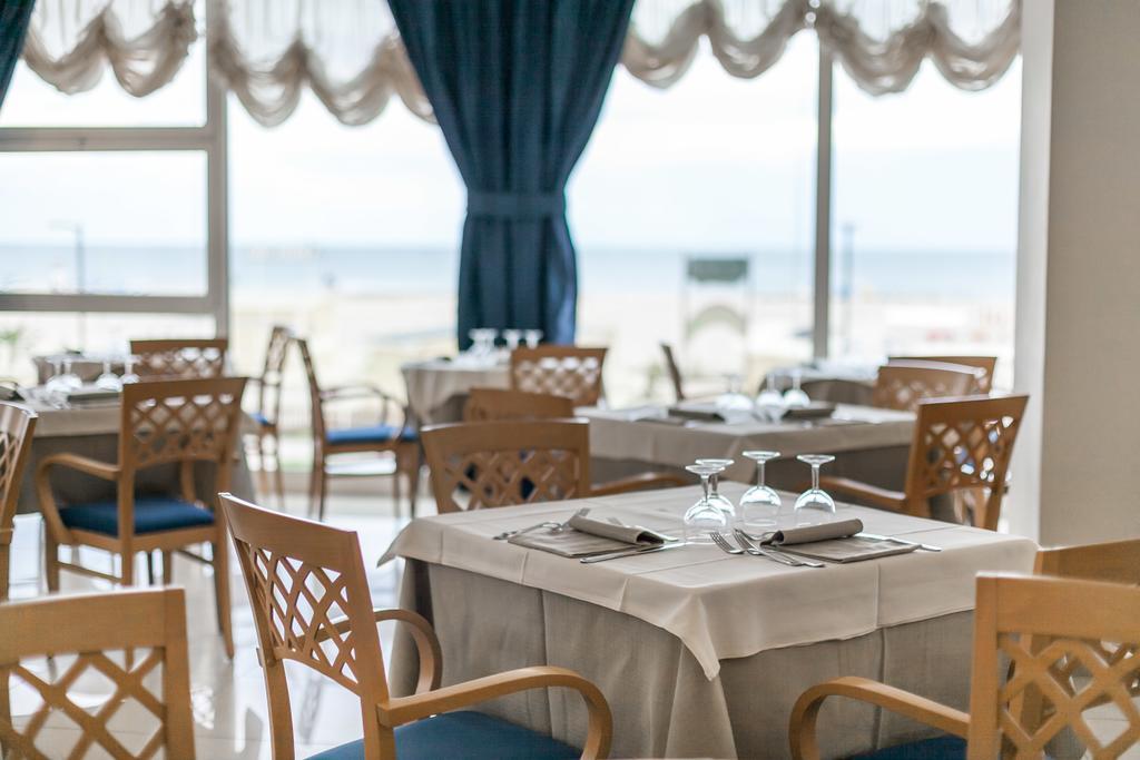 Hotel Astor Rimini Eksteriør bilde