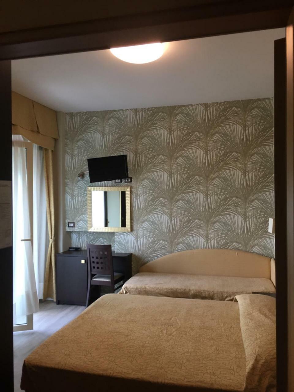 Hotel Astor Rimini Eksteriør bilde
