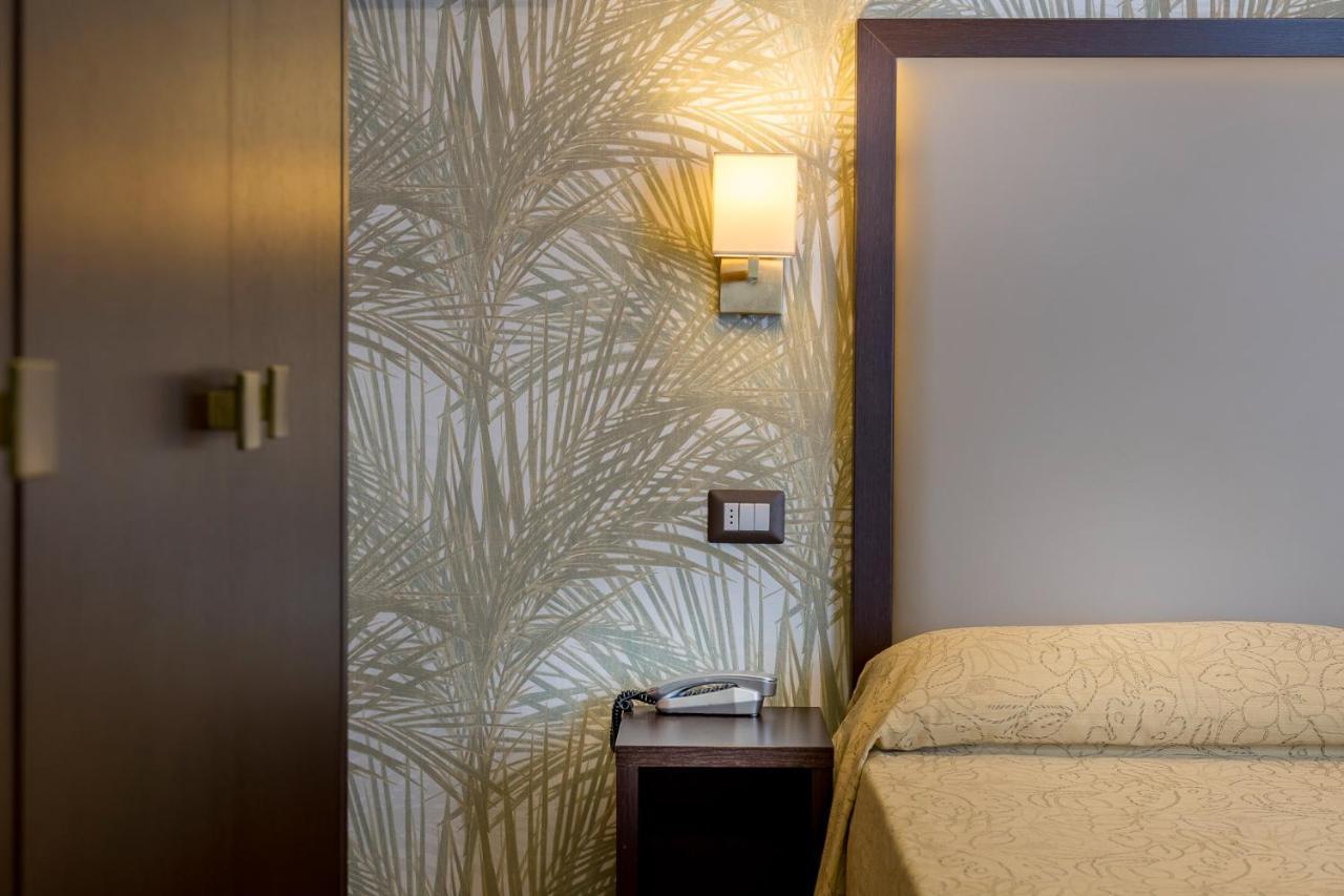 Hotel Astor Rimini Eksteriør bilde