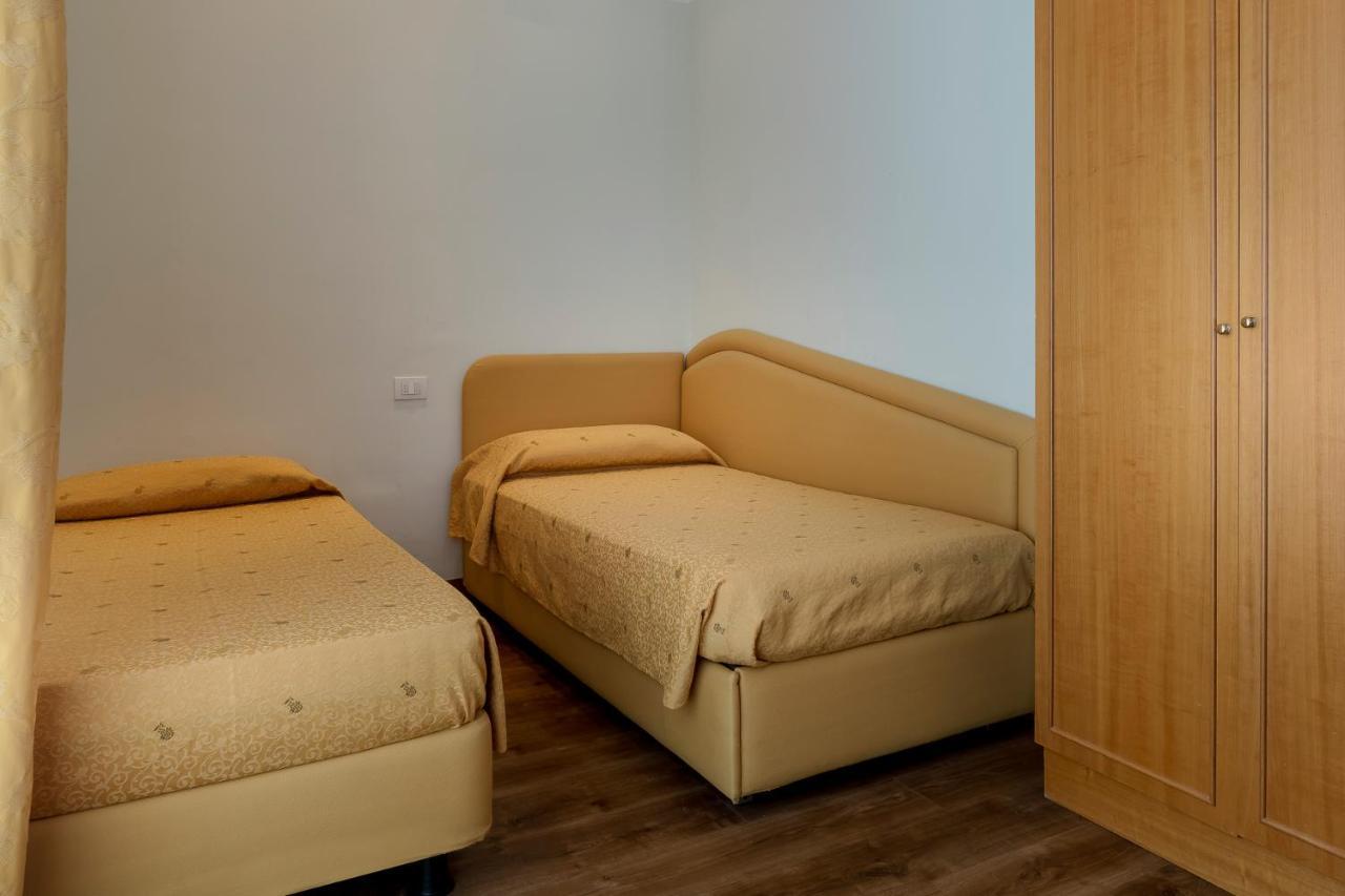 Hotel Astor Rimini Eksteriør bilde