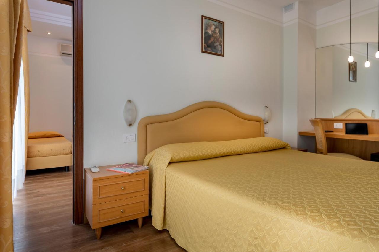Hotel Astor Rimini Eksteriør bilde